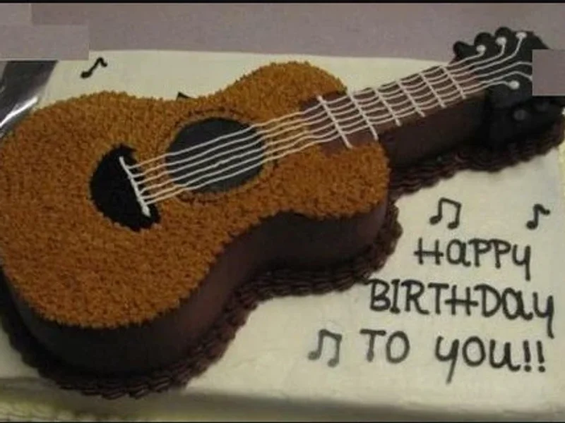 Giao bánh sinh nhật nhanh quận 4 - Bánh kem Hương Vị Việt