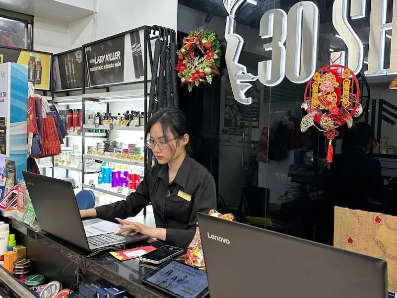 30Shine Phan Văn Hớn