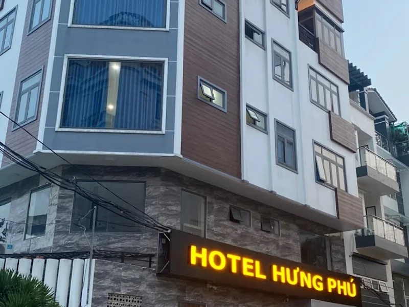 HOTEL HƯNG PHÚ