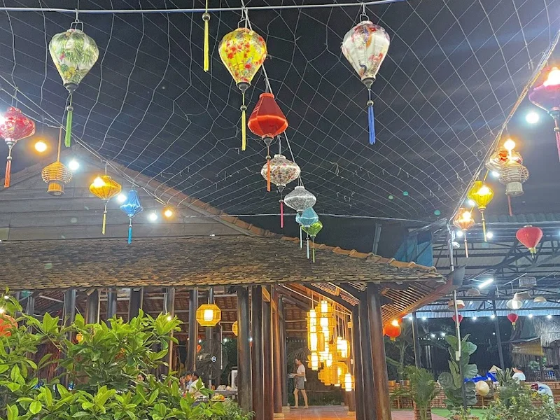 Nhà Hàng Rạch Dứa