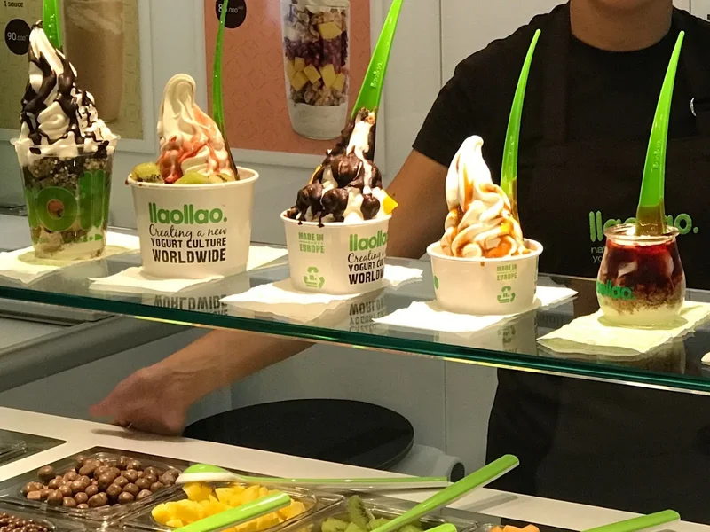 llaollao Natural Frozen Yogurt