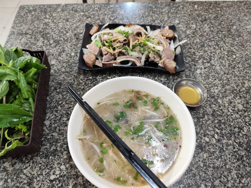 Phở Ngọc: Bò - Gà