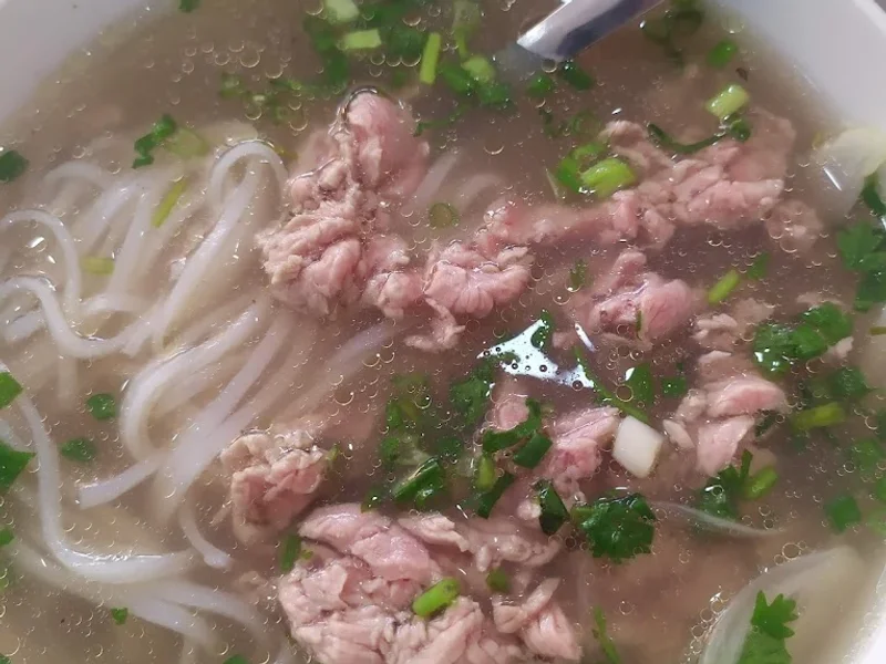 Phở Ngọc - Tiệm Phở Ngon Q7 (355 Lê Văn Lương dời về đây)
