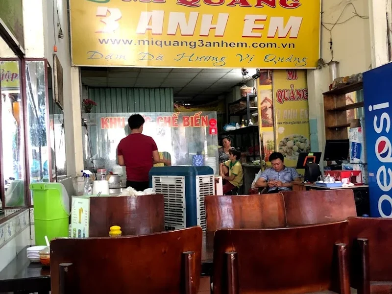 Quán Mì Quảng 3 Anh Em