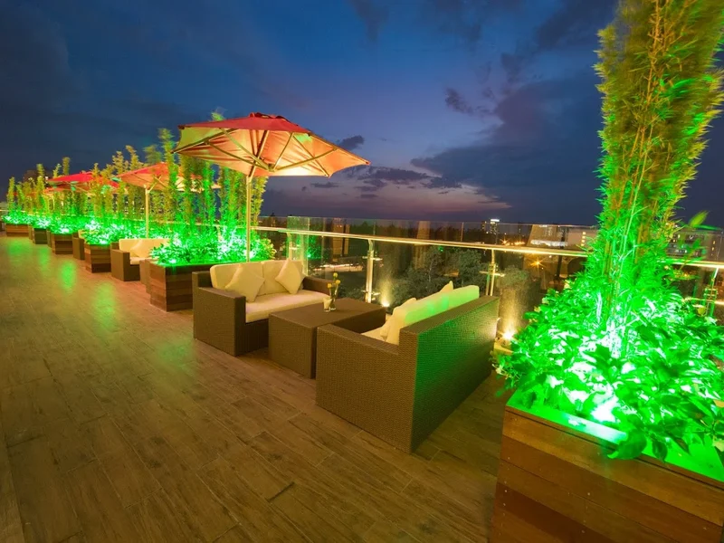 MerPerle Crystal Palace