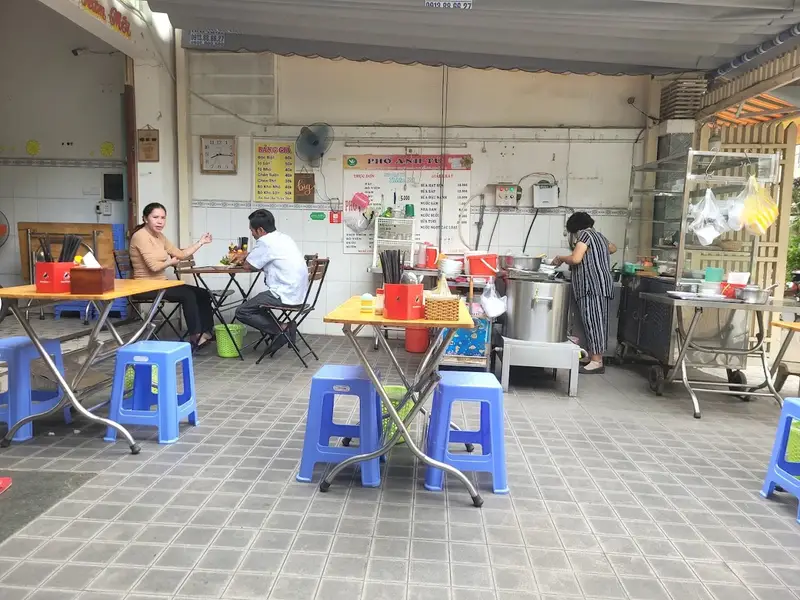 Quán phở Anh Tú