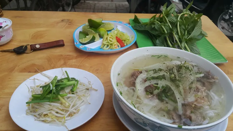 Quán phở Anh Tú