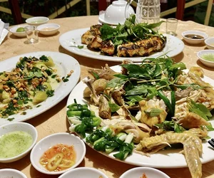 quán cơm tại Tân Quy Quận 7