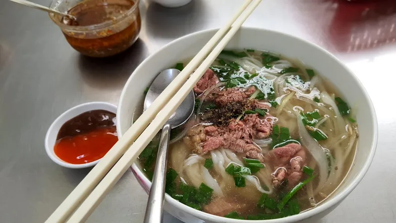 Phở Nhiều