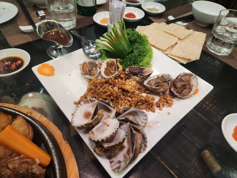 Nhà Hàng Hoàng Gia