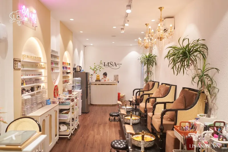 Lisa Nail & Spa - Tiệm Nail Quận 7 - Gội Đầu Dưỡng Sinh