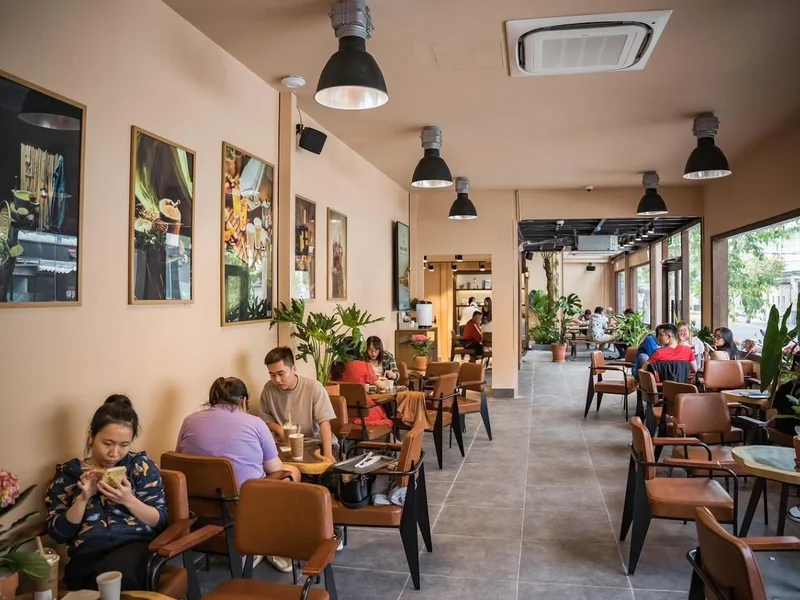 Phê La Nguyễn Thị Thập