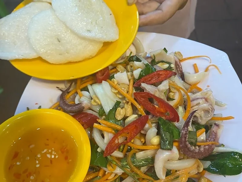 LẨU BÒ LIÊN DƯƠNG ( Liên & Dương tên ông bà chủ )