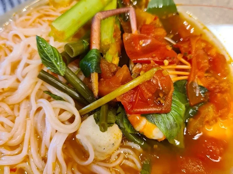 Lẩu Tôm Càng Xiên