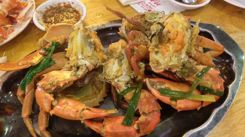 Lẩu Cua Cà Mau - Lẩu cua Hiếu ( CMT8)