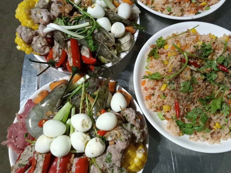 Quán ăn gia đình Bình Cơ