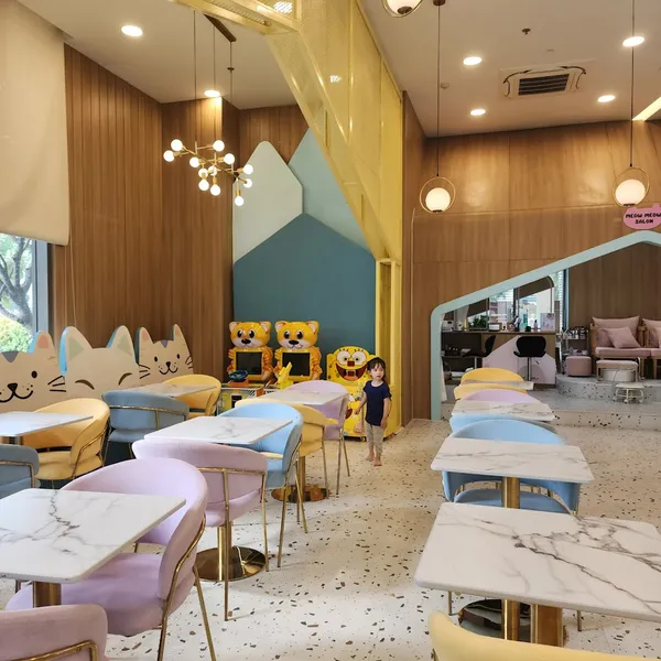 Meow Meow Kidsplay Cafe