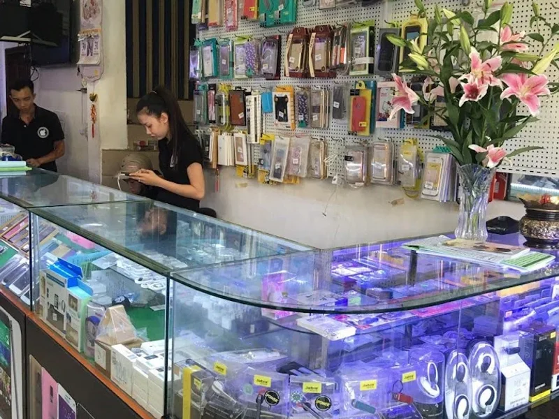 Cửa Hàng iPhone Huy Phong 897 (iService)