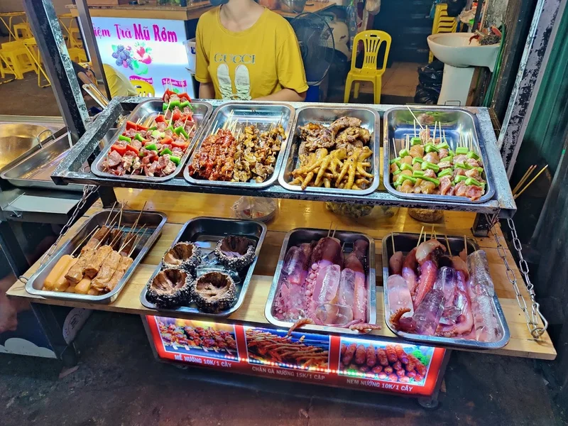 Phố Ẩm Thực Hồ Thị Kỷ