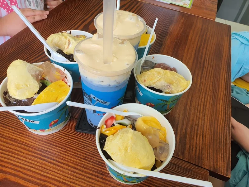 Tỏn tẽn - Xôi, bánh mì & trà sữa