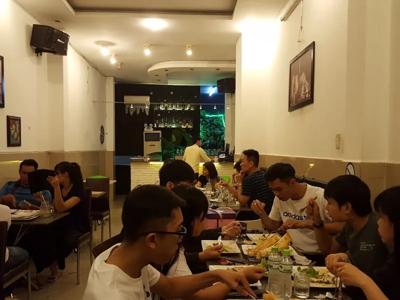 Beefsteak Titi ( Quán Pháp TiTi)