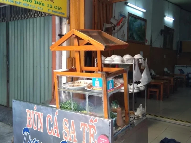 Bún cá sa tế Dương Thuyền