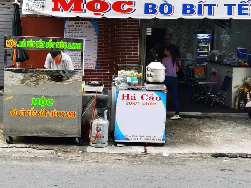 Bò bít tết Mộc
