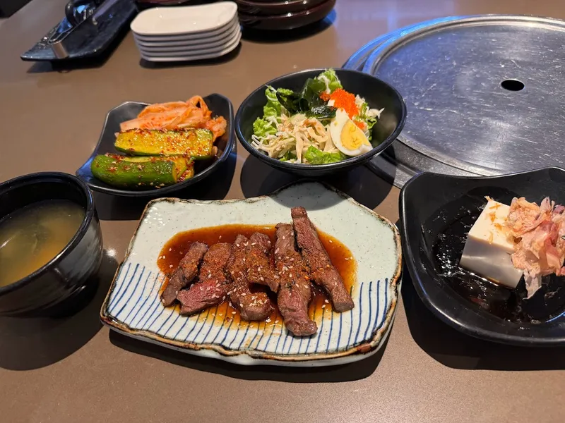 Sumo Yakiniku Vạn Hạnh Mall