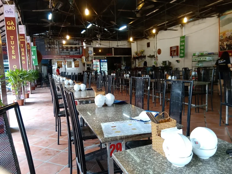 Nhà Hàng Thắng Còi Kim Oanh