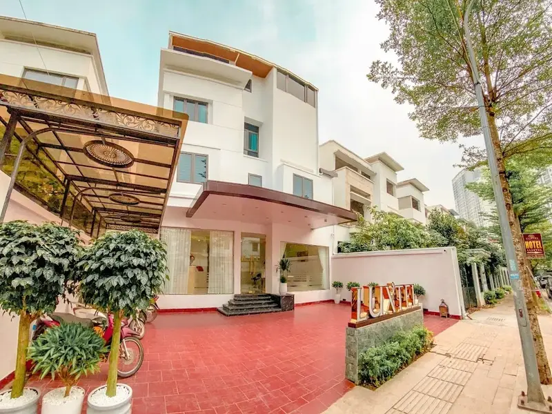 LUXTEL Hotel - Ngoại Giao Đoàn