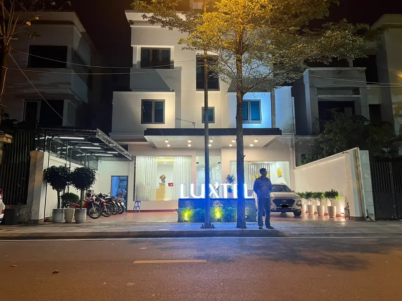 LUXTEL Hotel - Ngoại Giao Đoàn