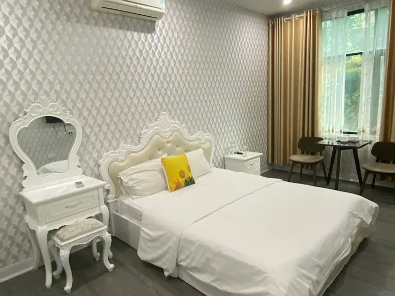 Khách Sạn Hướng Dương