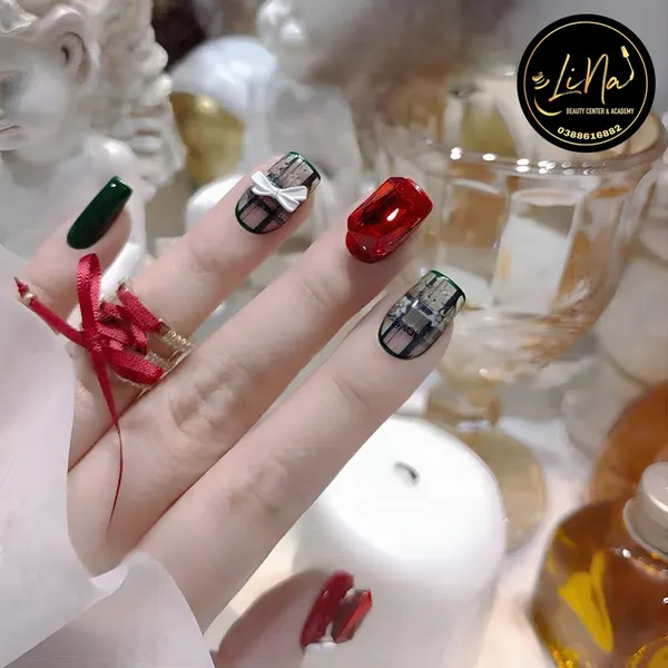 LÀM NAIL - MÓNG - NỐI MI TẠI NHÀ ( LINA) Cầu Giấy , Hà Nội