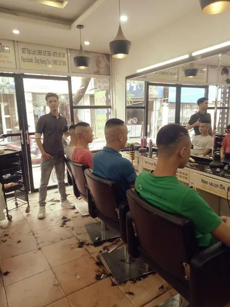 Mr nam hair salon . 286 cổ Nhuế