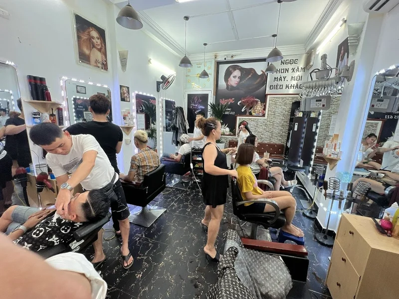HAIR SALON & PHUN XĂM THẨM MỸ NGỌC TÂY _ SỐ 99 NGÕ 110 TRẦN DUY HƯNG.
