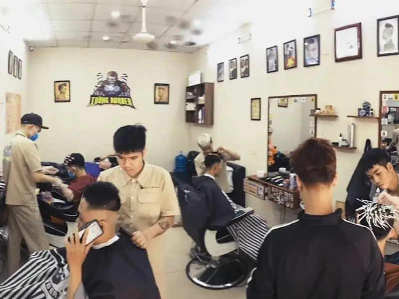 Tường Barber 405 Hoàng Công Chất
