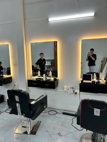 Chill barber shop