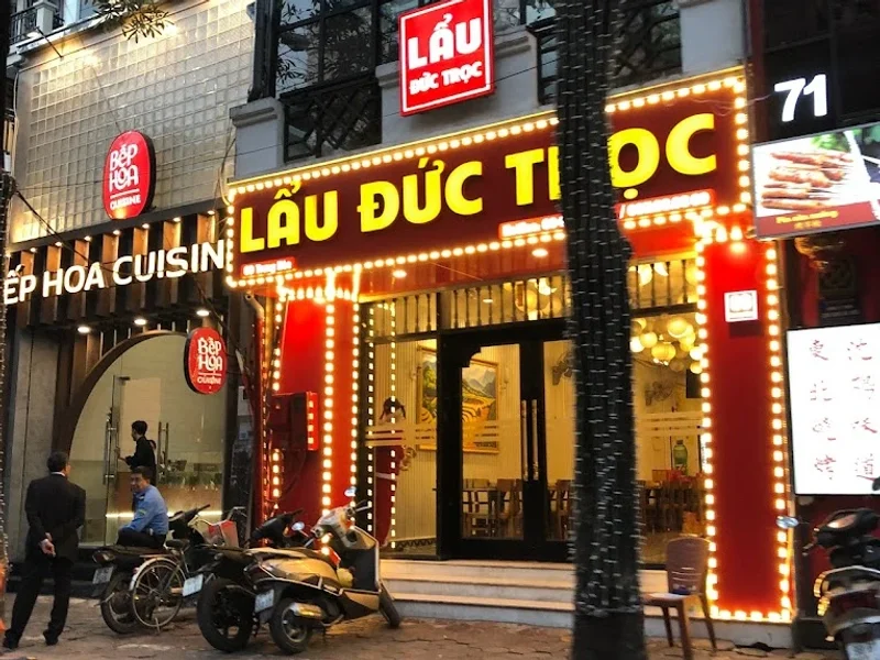 Công ty Du Lịch Tour 100