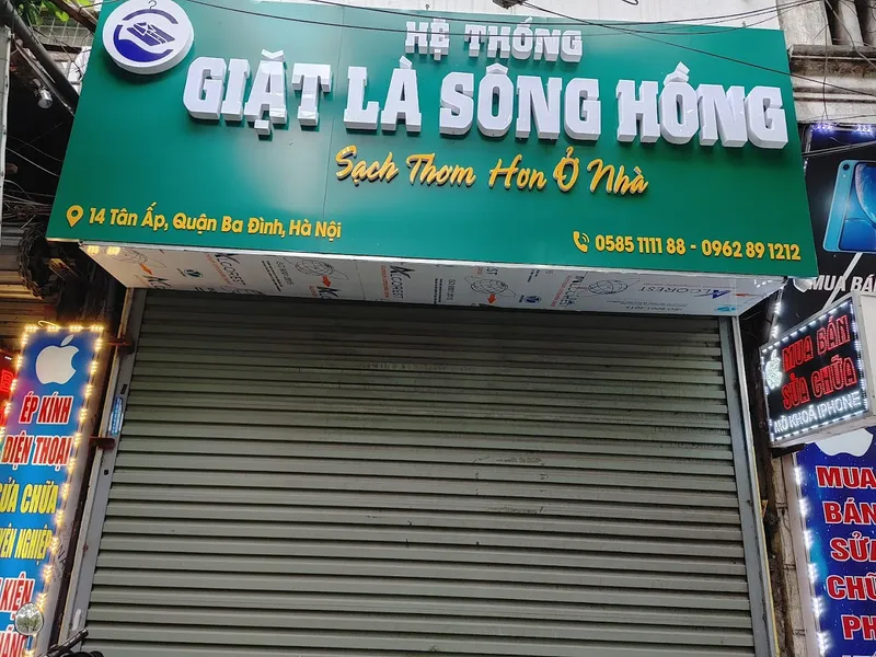 Giặt Là Sông Hồng