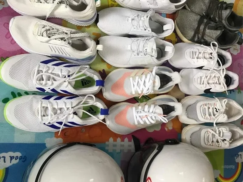 Tiệm giặt là A+