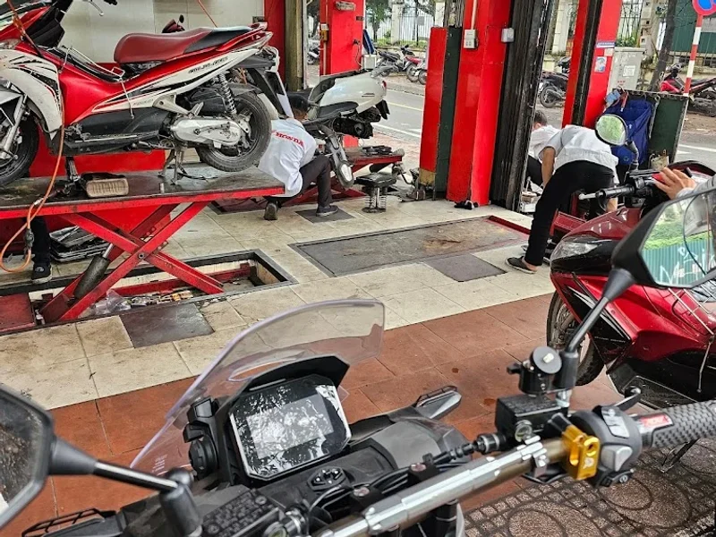 Honda Hùng Cường