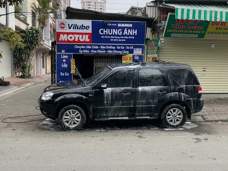 cửa hàng sửa chữa xe máy chung ánh