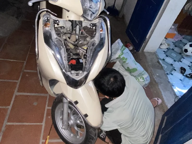 Sửa xe máy 24/24 Hoàng Gia