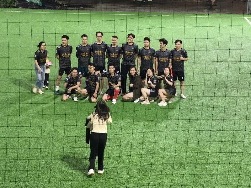 Sân bóng đá B5 Mai Dịch