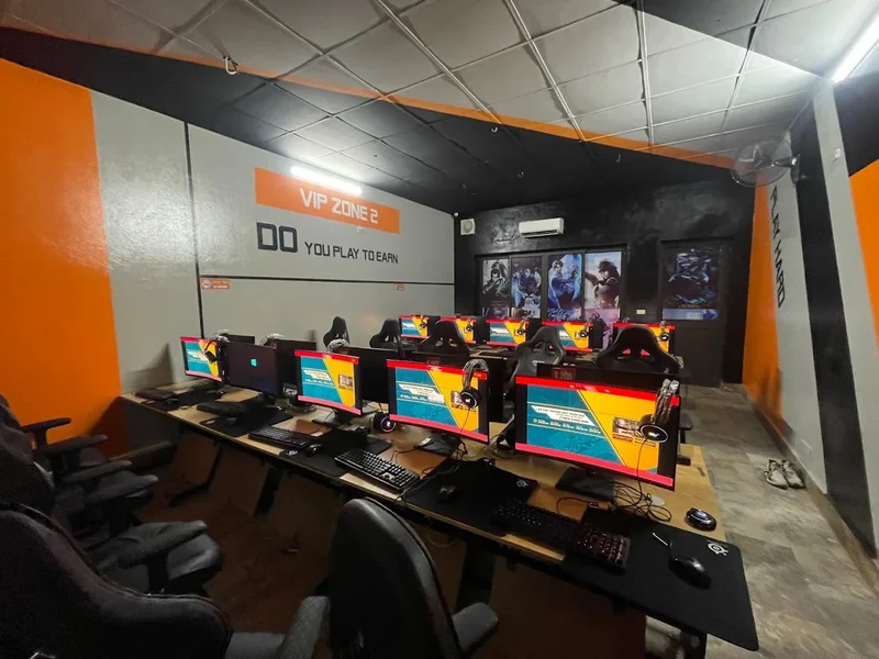 Cyber Xanh Gaming Center
