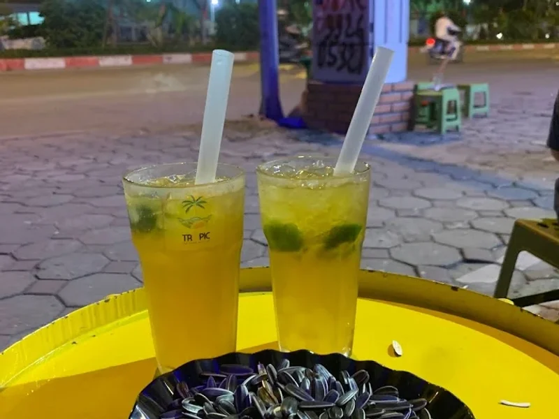 Tiệm Trà Chanh Nhiệt Đới