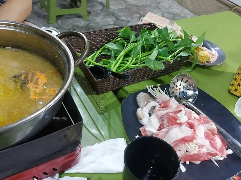 Lẩu Tuyết - Lẩu Thái Tomyum