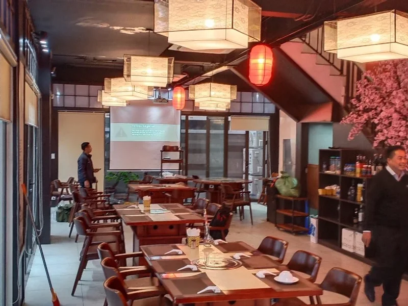 Nhà Hàng Lẩu Hoàng Minh