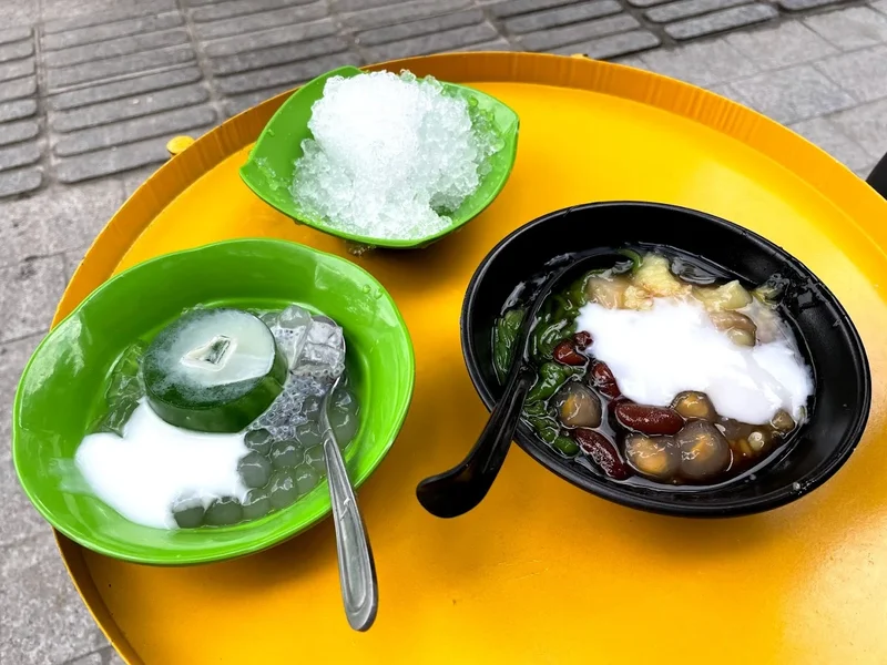 Quán Chè Cô Bình