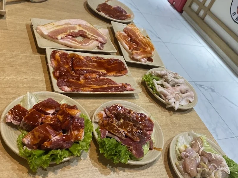 Hugo BBQ - Lạc Long Quân